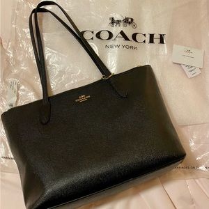 COACH BAG ***large zip tote*** FREE SHIPPING